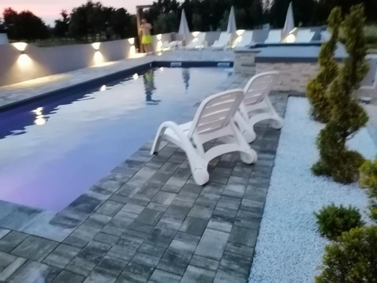 פורץ Apartments Katja מראה חיצוני תמונה