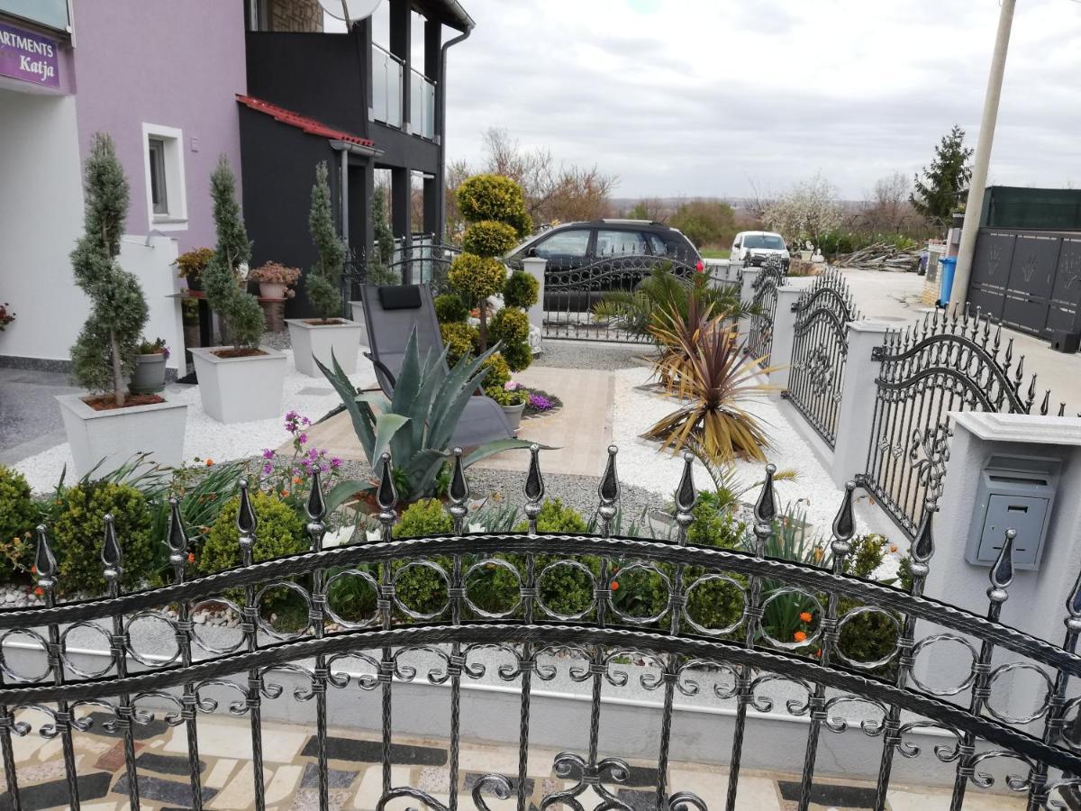 פורץ Apartments Katja מראה חיצוני תמונה