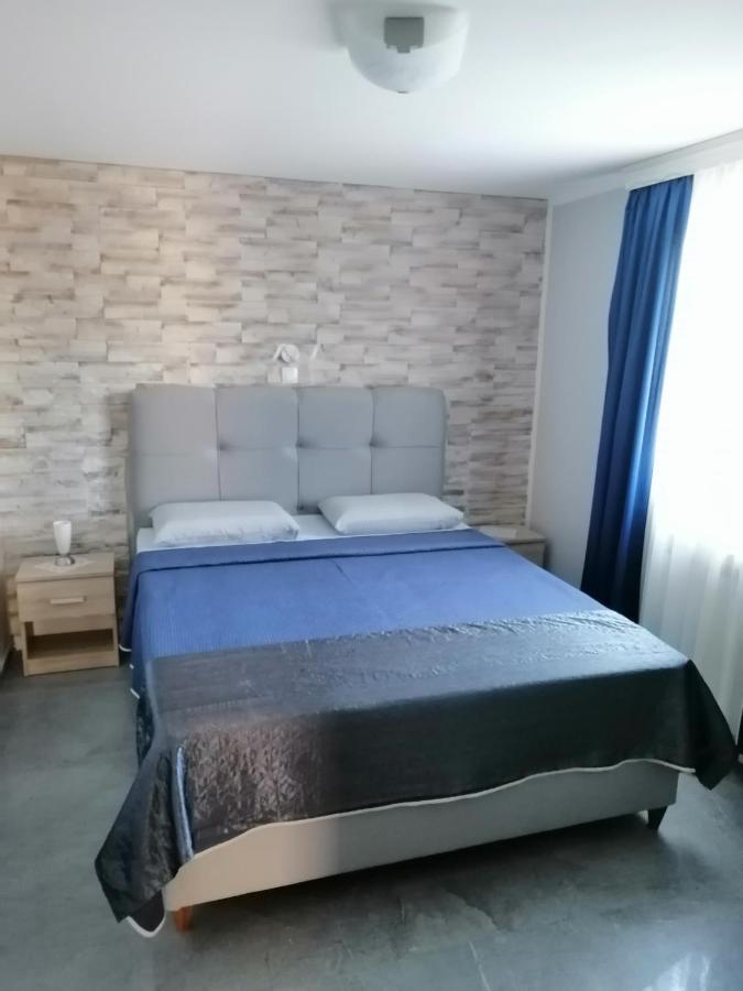פורץ Apartments Katja מראה חיצוני תמונה