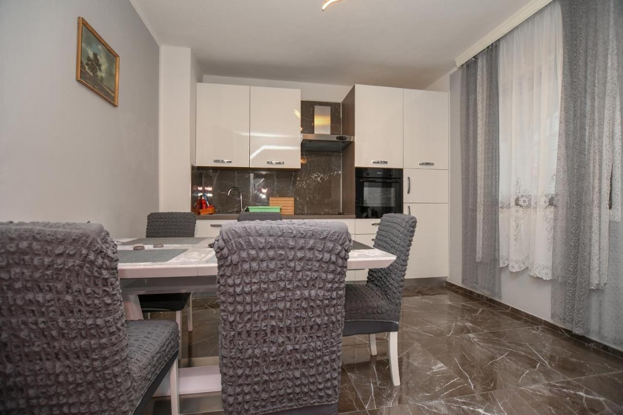 פורץ Apartments Katja מראה חיצוני תמונה