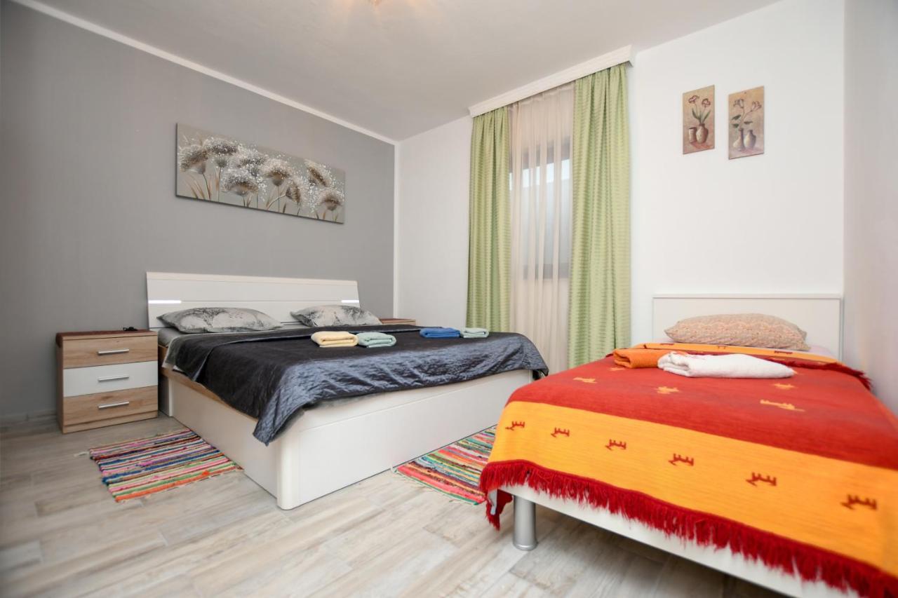 פורץ Apartments Katja מראה חיצוני תמונה