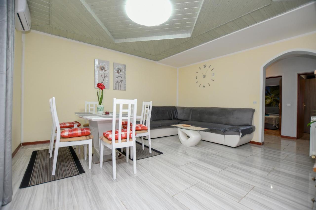פורץ Apartments Katja מראה חיצוני תמונה