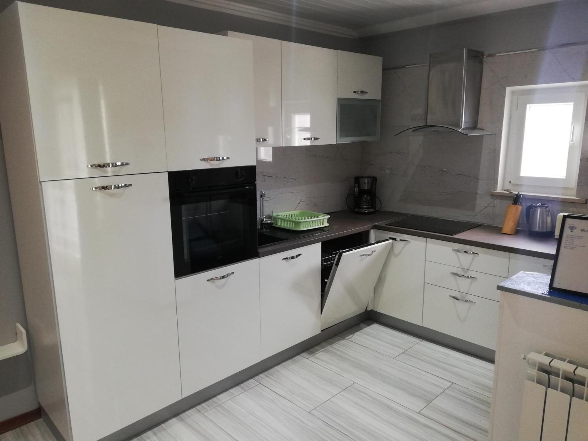 פורץ Apartments Katja מראה חיצוני תמונה